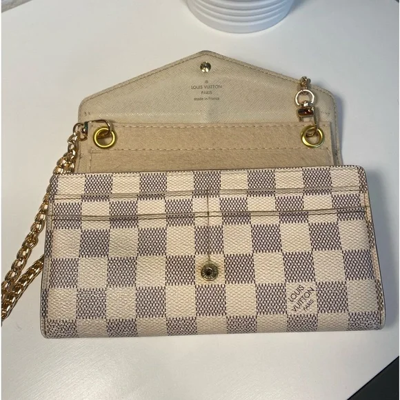 Louis Vuitton Damier Azur Sarah Envelope Wallet - Picture 12 of 14